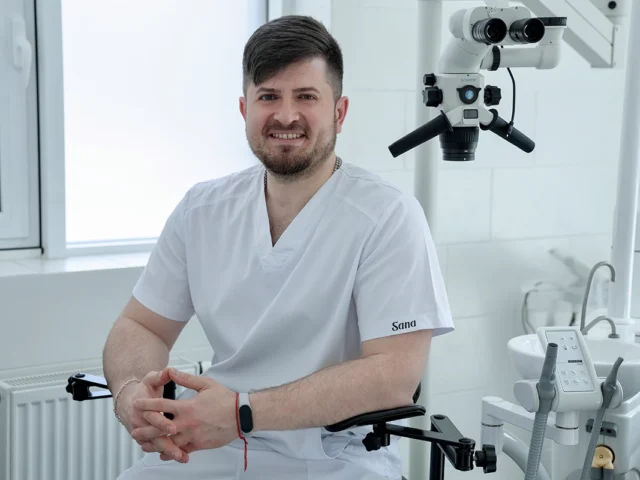 Стоматологічний мікроскоп: що це та коли він потрібен